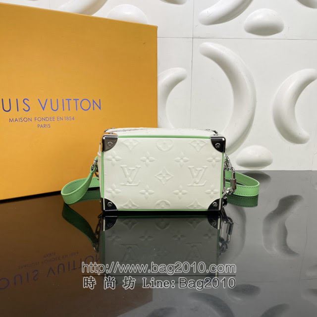 Louis Vuitton新款包包 M44480白皮压花 路易威登Mini Soft Trunk链条包 LV盒子包单肩斜挎包  ydh4213